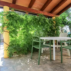 Viviana Damir A2 Apartment Novigrad Istria